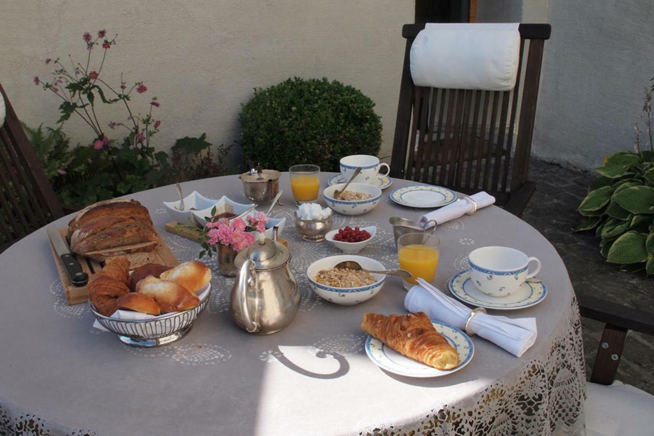 Bed and Breakfast Le Manoir Chaumont  Екстер'єр фото