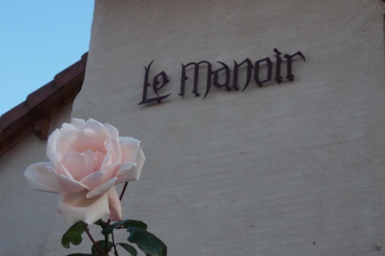 Bed and Breakfast Le Manoir Chaumont  Екстер'єр фото